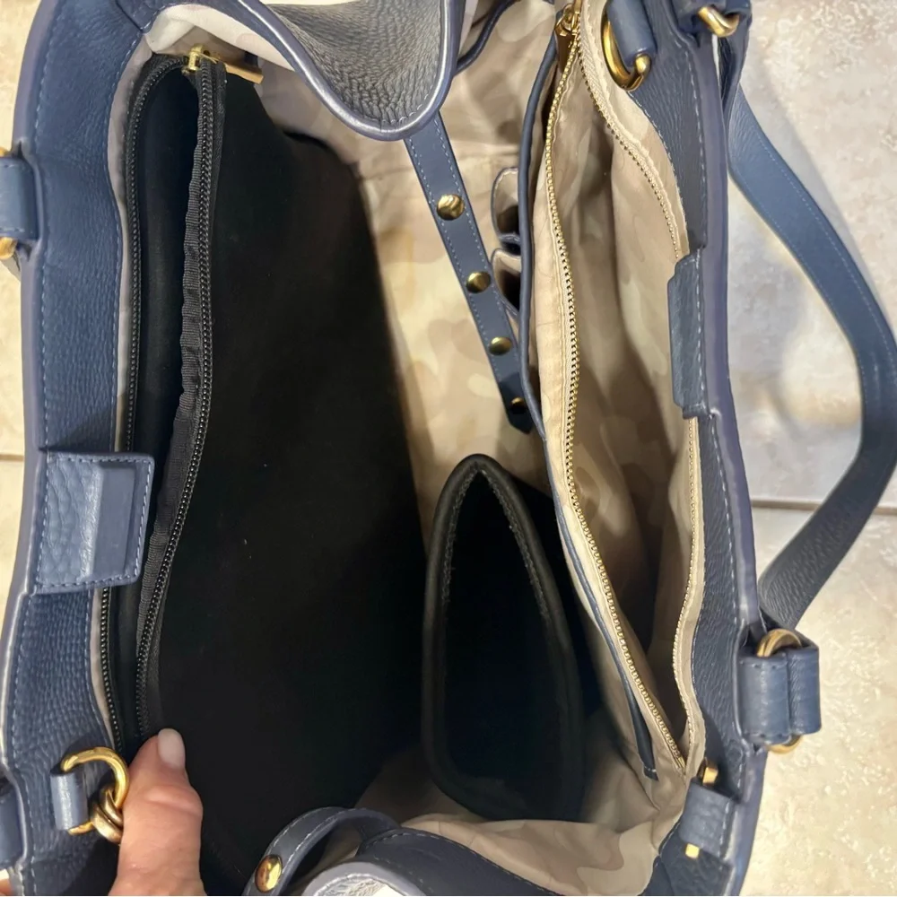 Dagne Dover Ash Blue Allyn Tote in Pebbled Leather with Gold Hardware - Picture 6 of 7